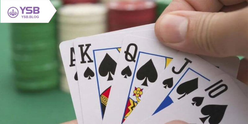 Thùng phá sảnh là gì và vì sao là tay bài mạnh nhất Poker